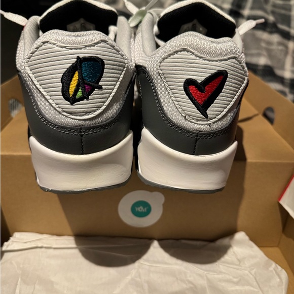 Air max 90, turf orange, size 11.5 - Picture 3 of 6